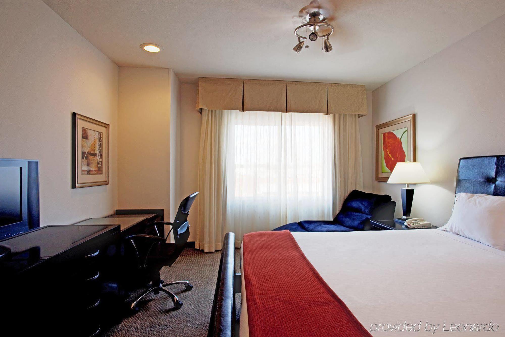 Holiday Inn Express & Suites Amarillo By Ihg Habitación foto