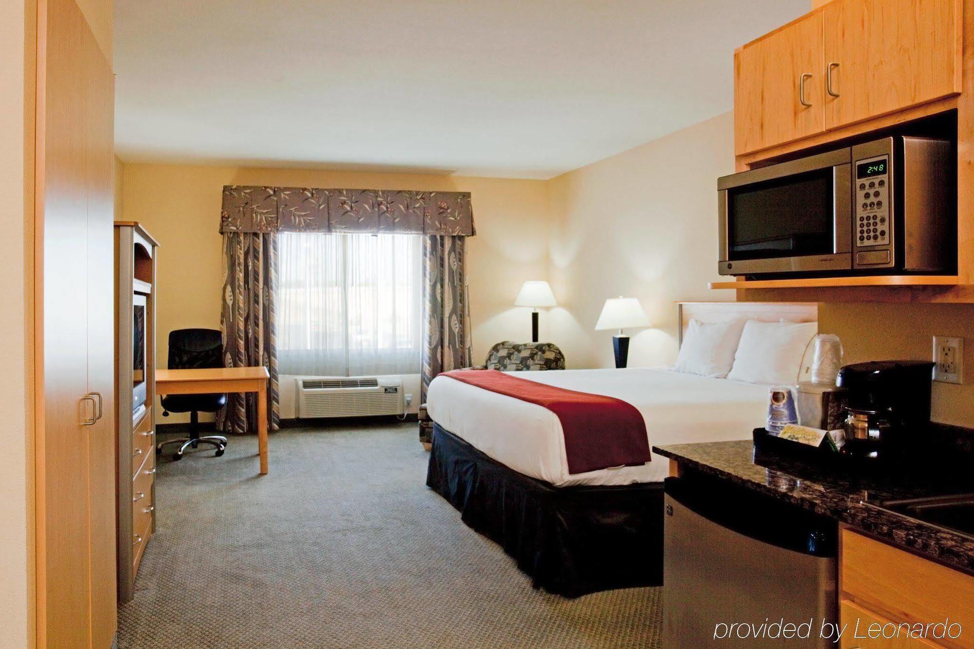 Holiday Inn Express & Suites Amarillo By Ihg Habitación foto